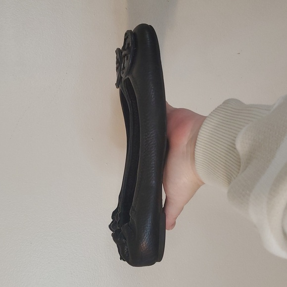 Tory Burch Black Leather Ballet Flats Size 8 Minimalist Preppy Office Attire - Picture 3 of 16